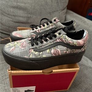 Vans Old Skool Stackform Womens Platform Shoes Romantic Goth Floral Tapestry 8